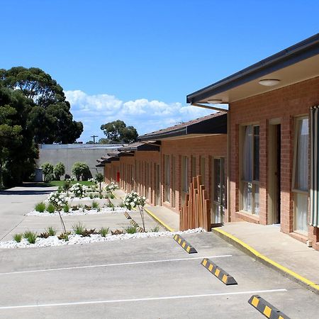 Cranbourne Motor Inn Exterior photo