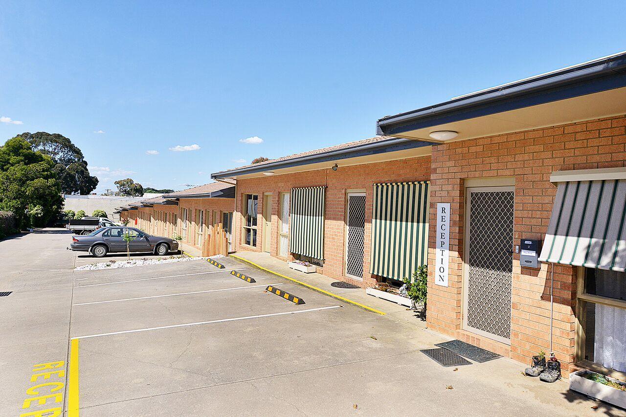 Cranbourne Motor Inn Exterior photo
